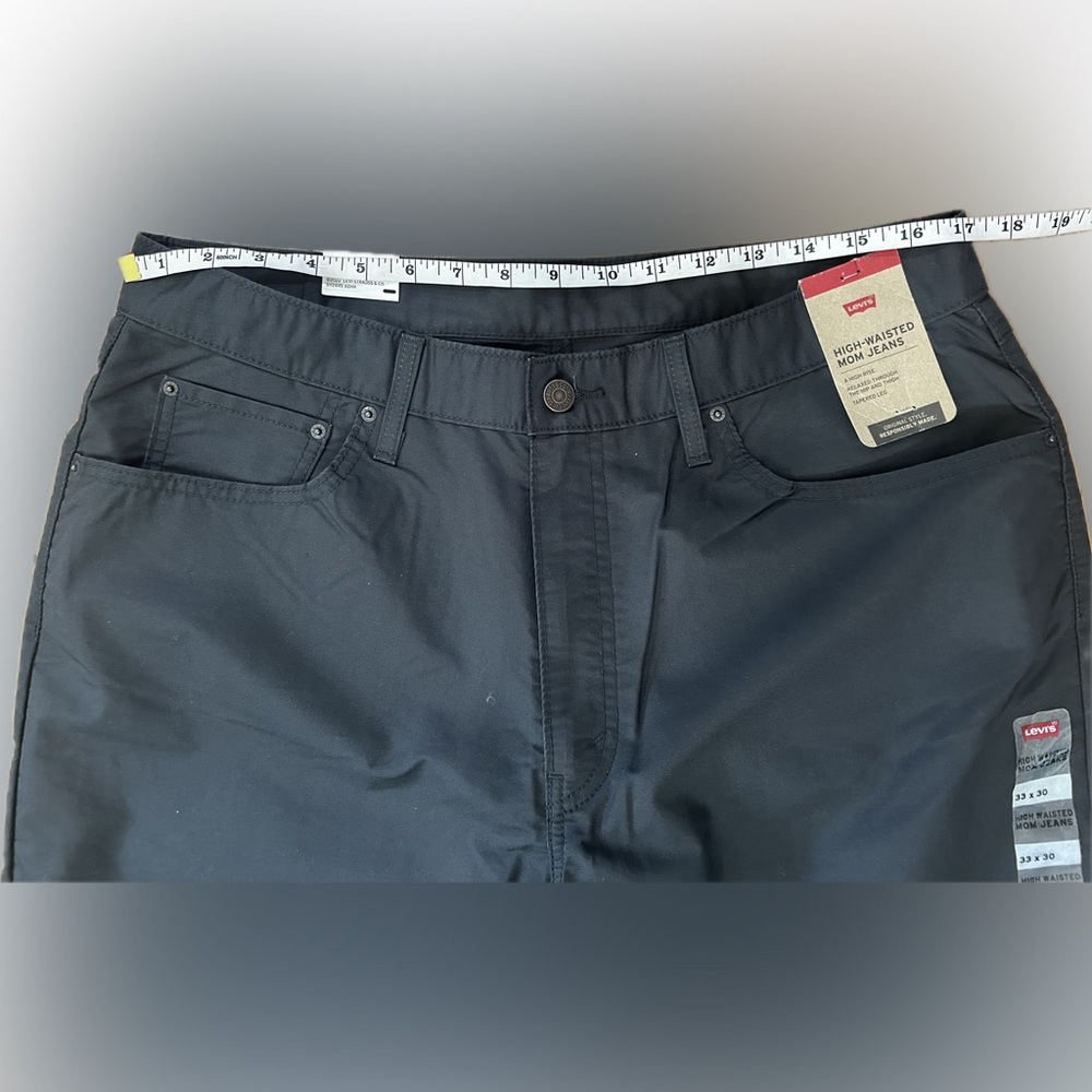 NWT Levi's SZ 33X30 blackish/charcoal Mom High Waisted 5-pocket jeans/waist 34” - Picture 10 of 10